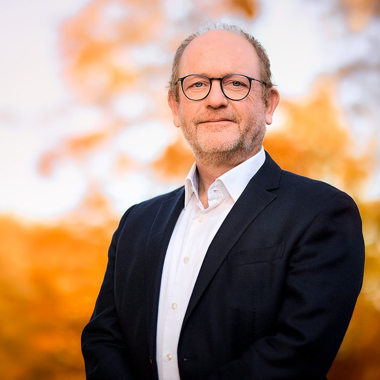 Portraits_Geschäftsführer_Wolfgang_Paus_112021_Web2.jpg