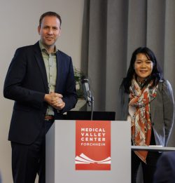 Medical Valley Forchheim /
Bay. Wirtschaftsminister Hubert Aiwanger /
Bay. Umweltminister Thorsten Glauber/ 
Viktor Naumann (Geschäftsführer Medical Valley Forchheim) / Start Up Unternehmen
Foto: (c) Ralf Rödel / RR-Fotoreporter